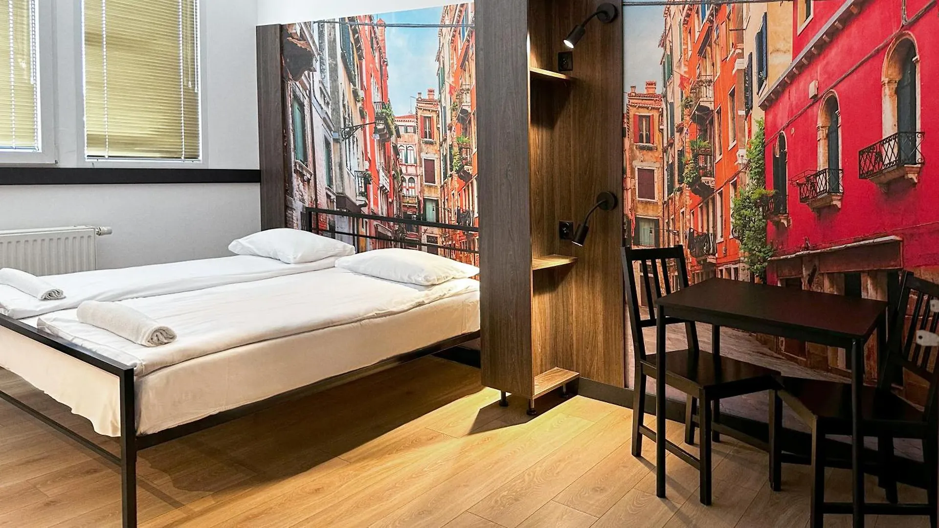 Vola Hostel Warsaw 0*,  Poland