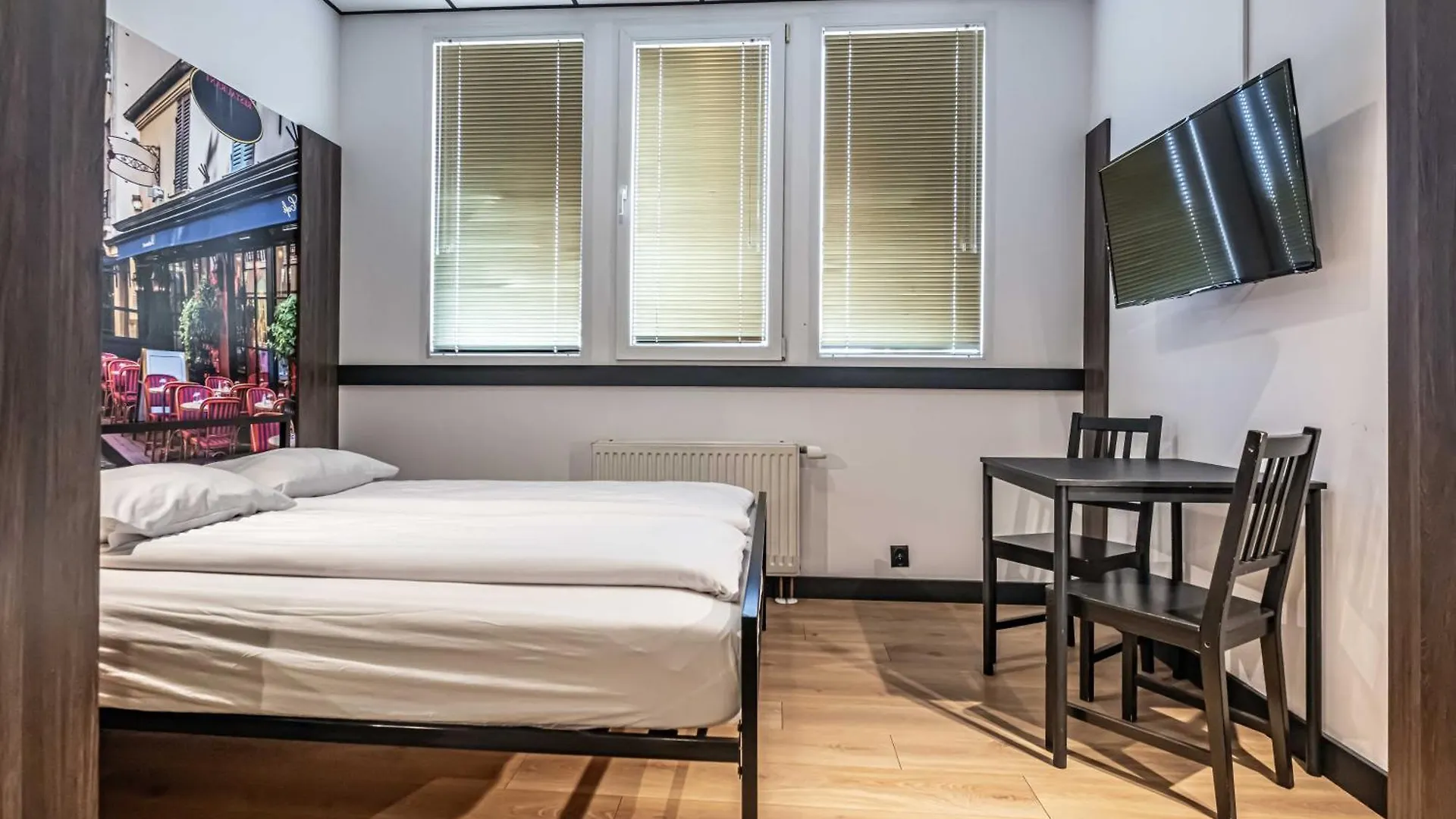 Vola Hostel Warsaw