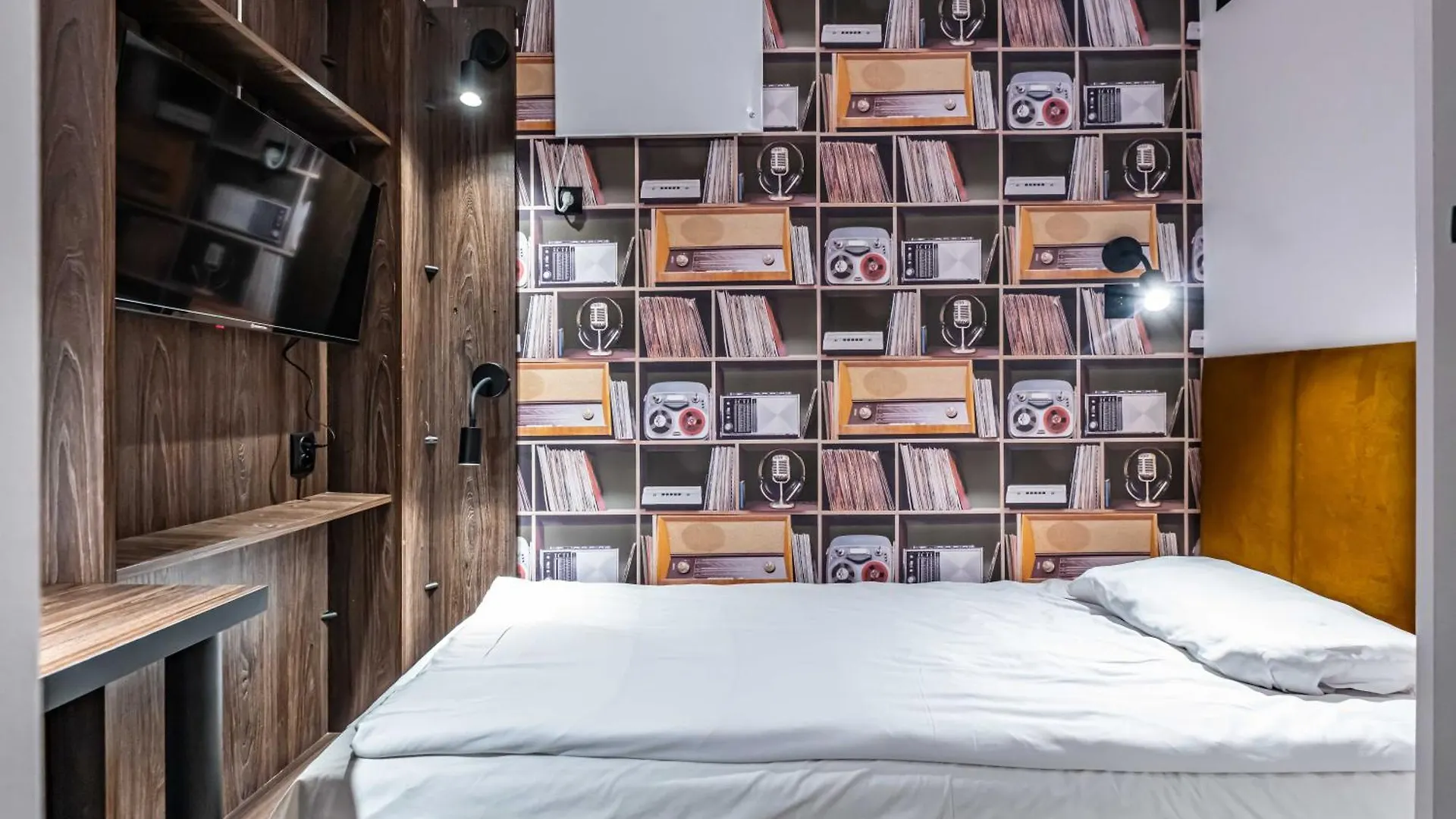 Vola Hostel Warsaw 0*,  Poland