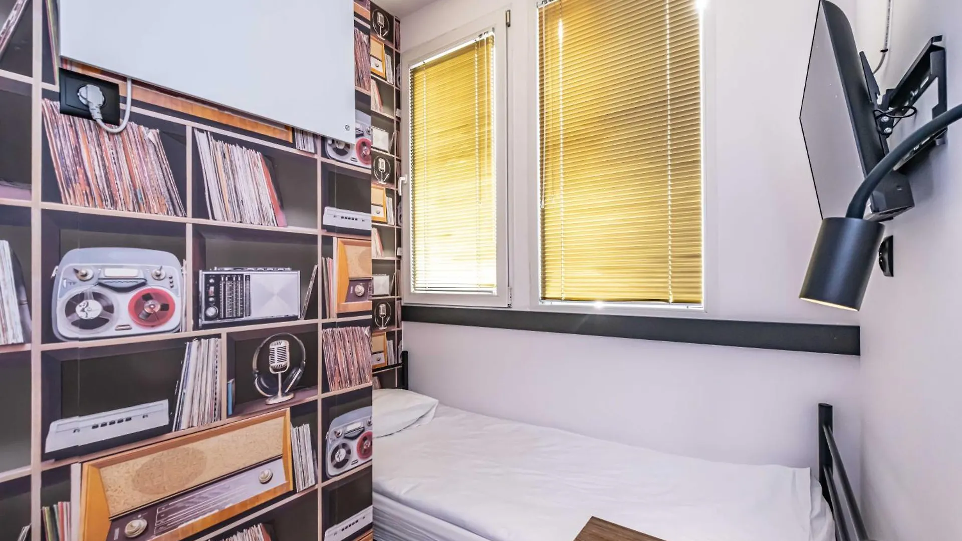 Vola Hostel Warsaw