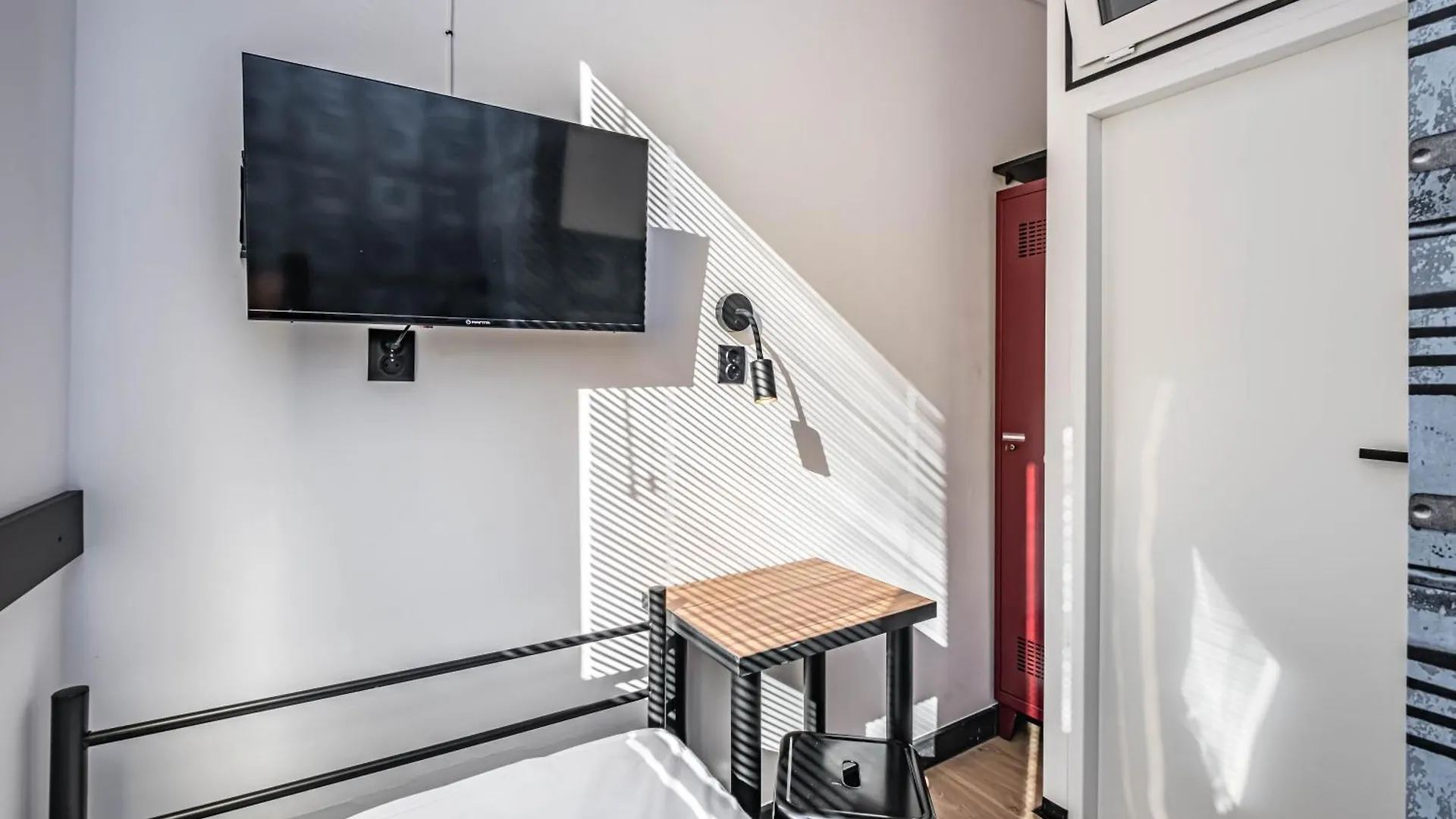 Vola Hostel Warsaw